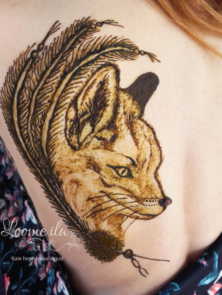 Rebane seljal, hennamaaling, mitmevärviline henna tattoo, handpainted hennatattoo - Ilu loojad OÜ
